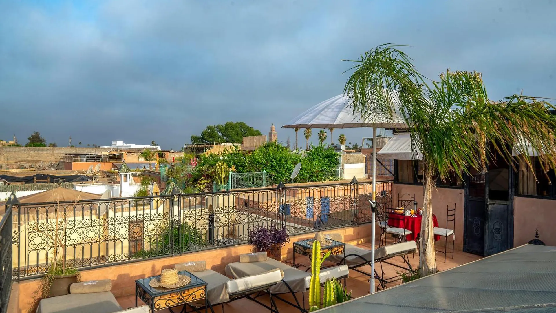 Riad Dar Ennakhla Marrakesh