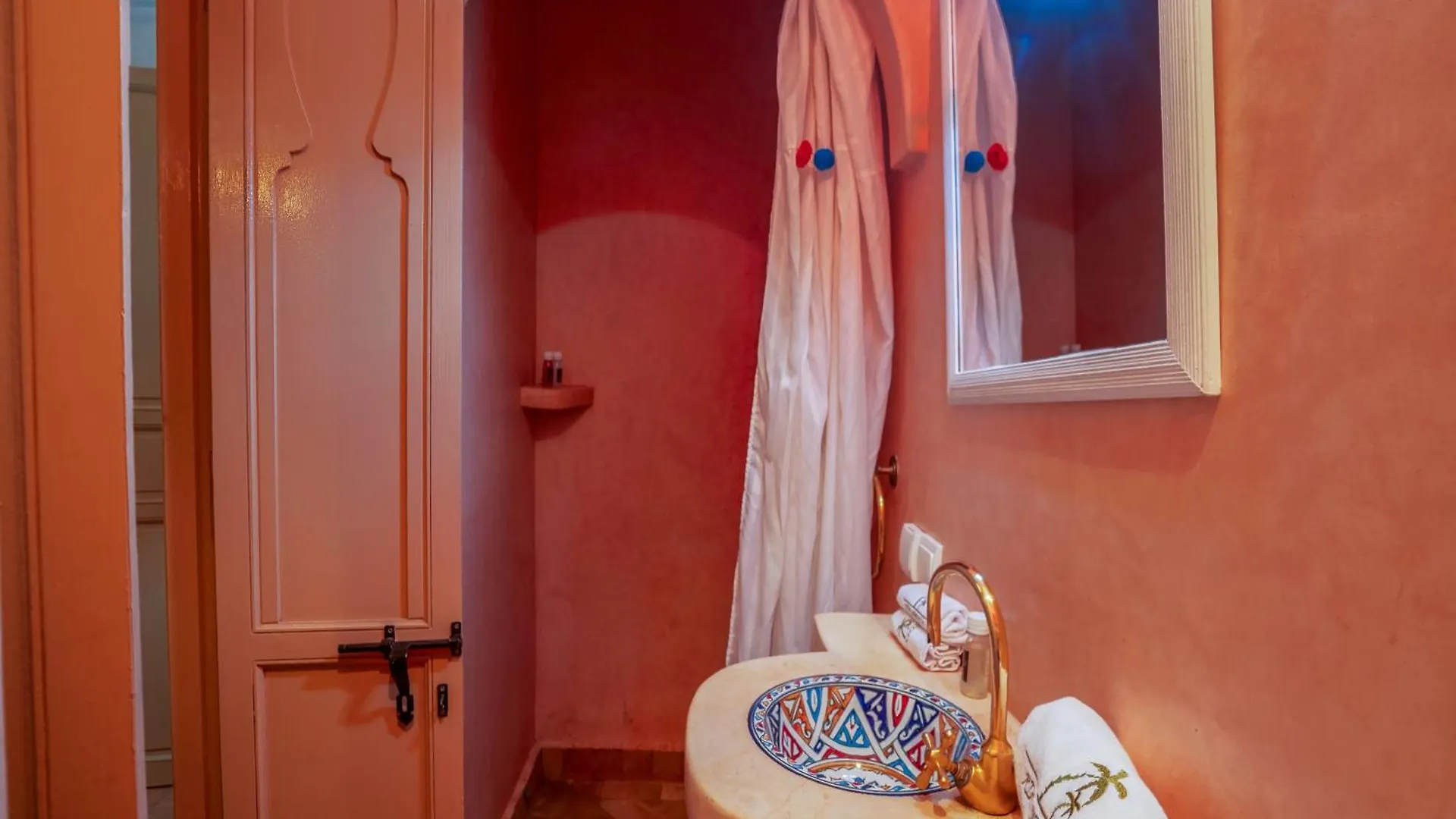 Riad Dar Ennakhla Marrakesh 0*,