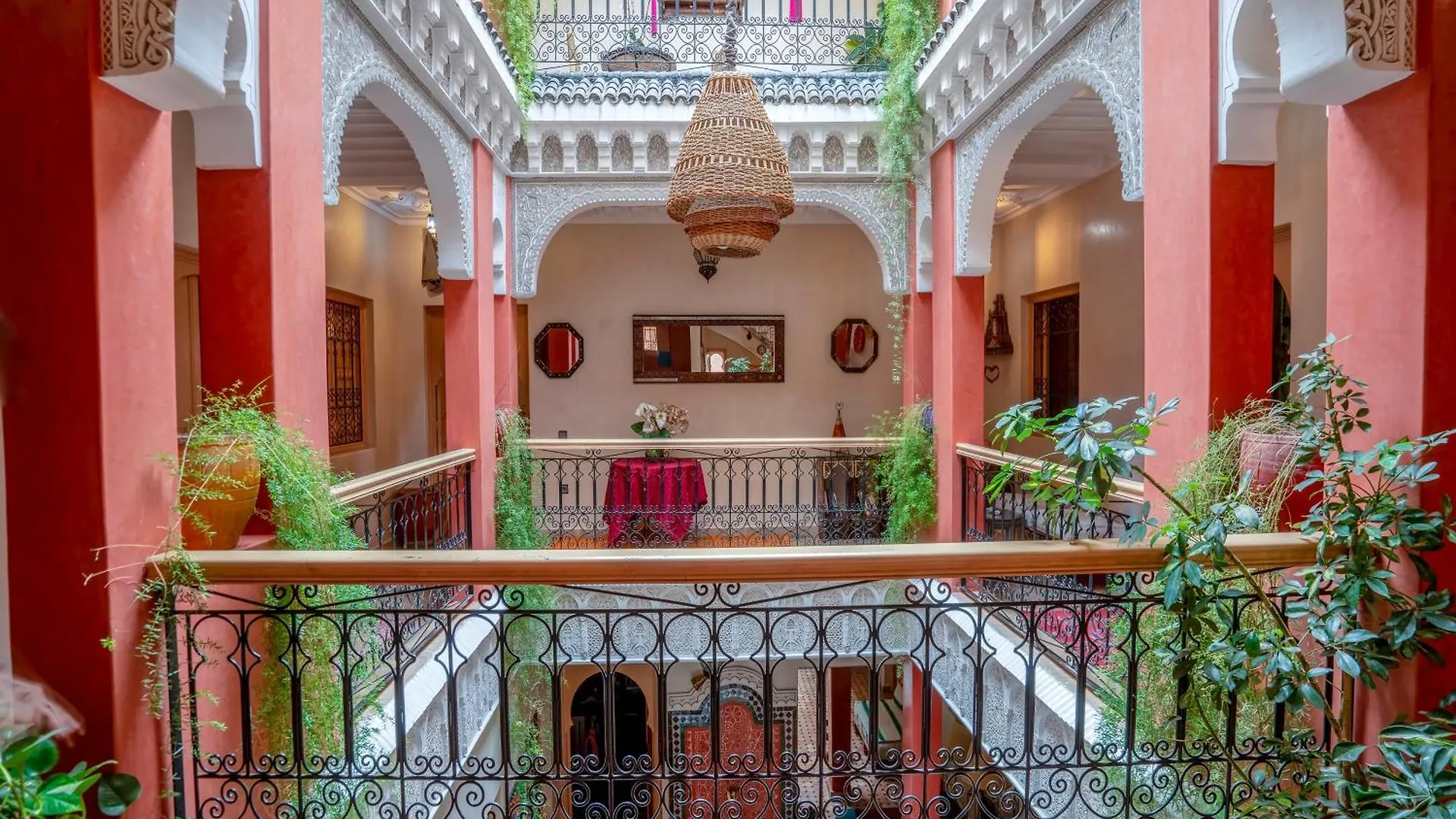 Riad Dar Ennakhla Marrakesh