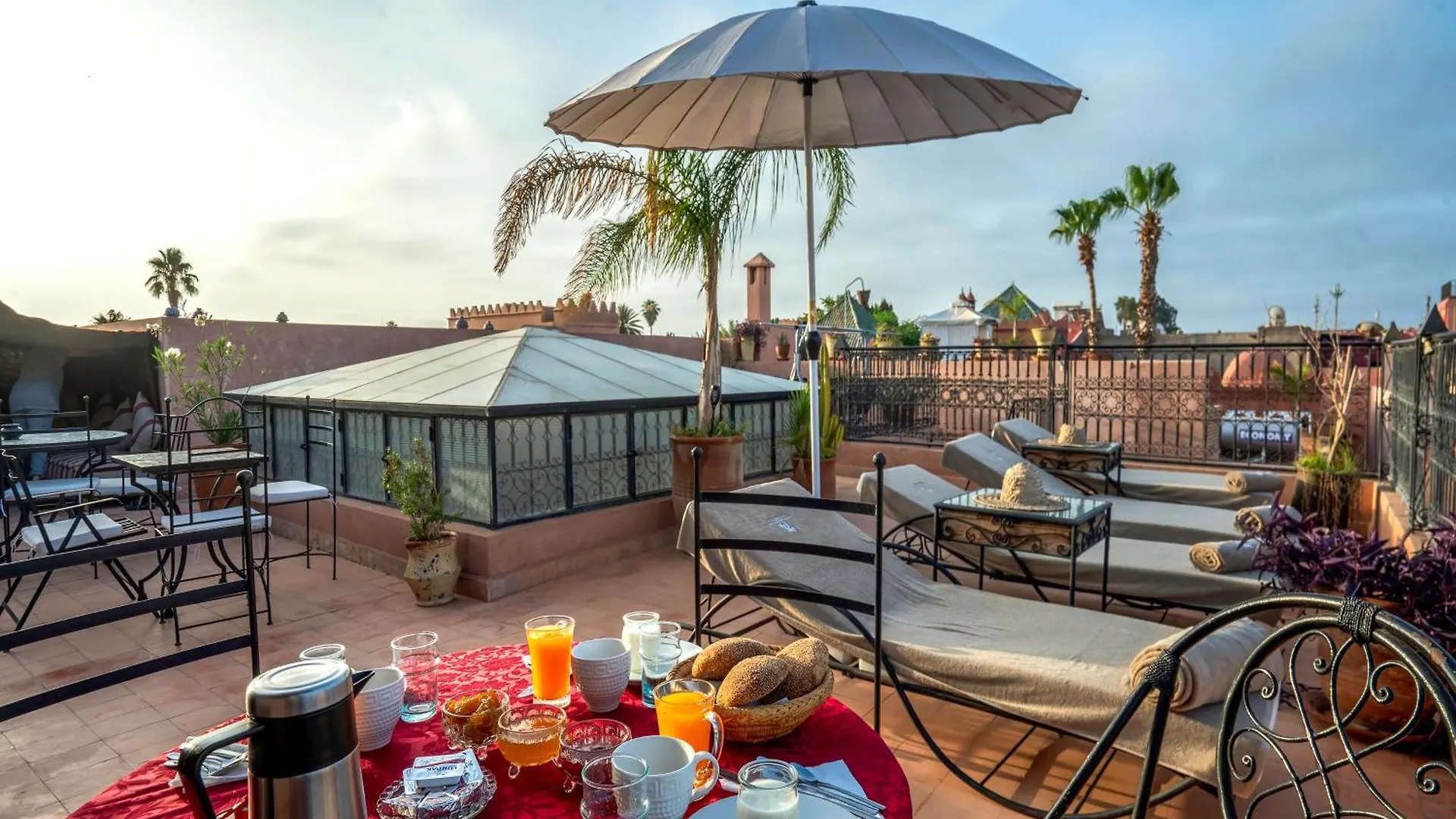 Riad Dar Ennakhla Marrákes